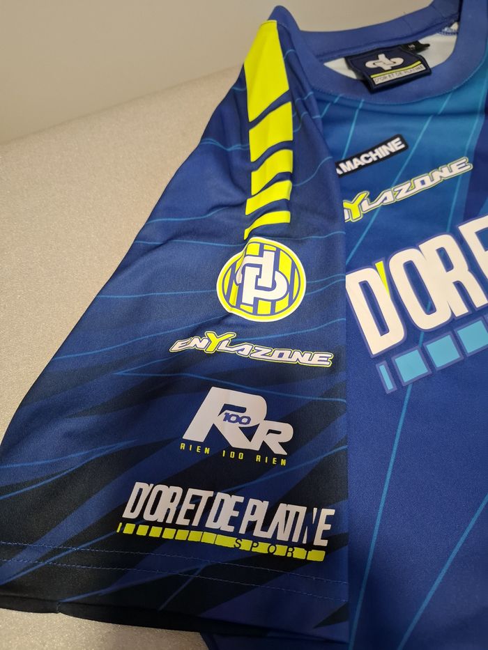 Superbe et rare tee-shirt homme D'Or et de Platine Jul XL bleu excellent état - photo numéro 7