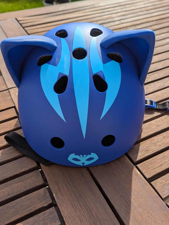 Casque vélo avec oreilles de chat pjmasks - photo numéro 3