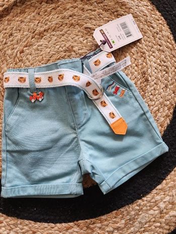 Short avec ceinture