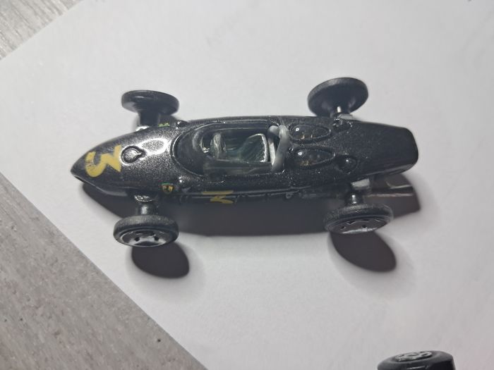 Lot de 2 voitures de collection - photo numéro 3