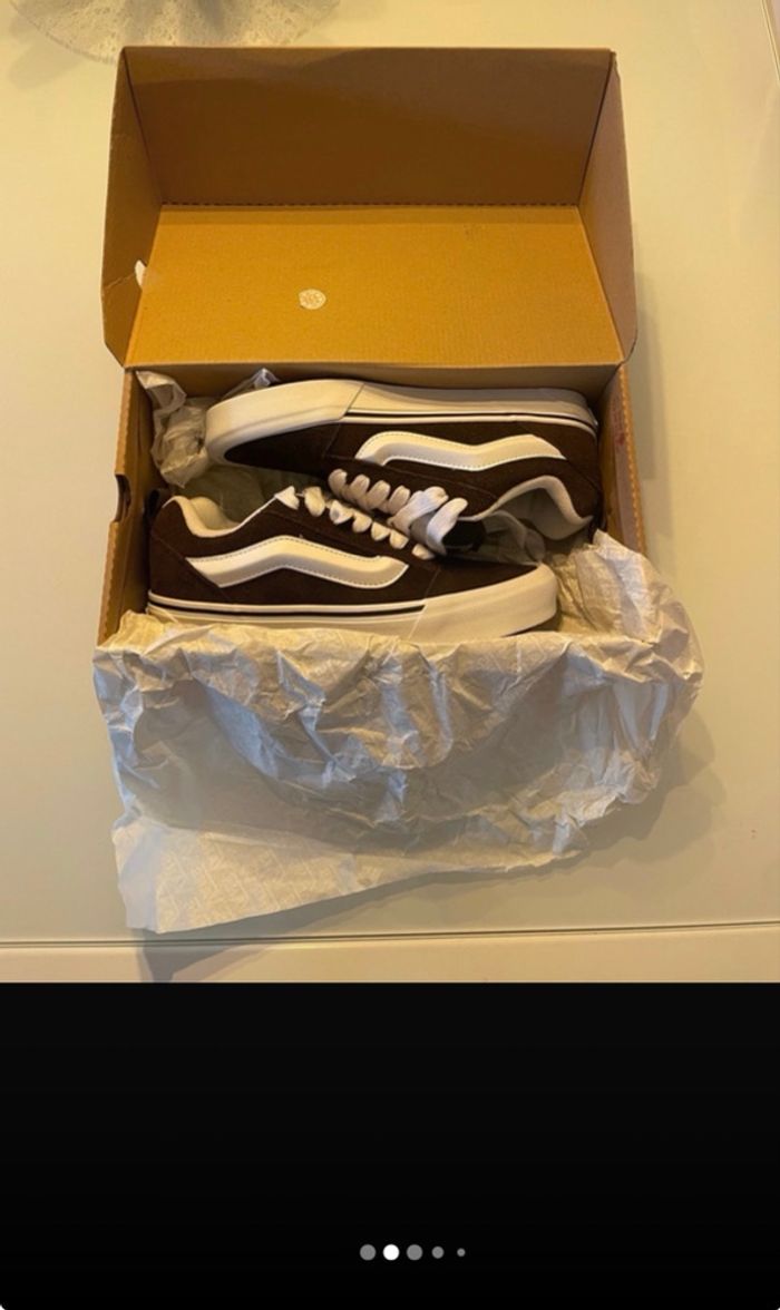 Sneakers Knu Skool ado. Cuir noir. Taille 36. Totalement neuves ! - photo numéro 3