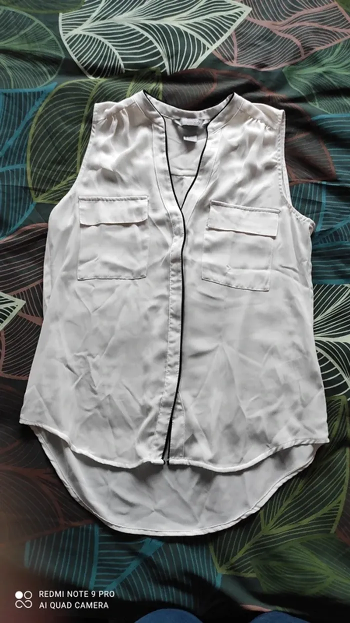Blouse sans manche - photo numéro 4