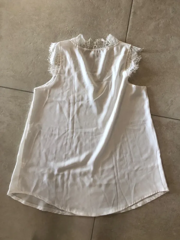 Débardeur blanc - photo numéro 4