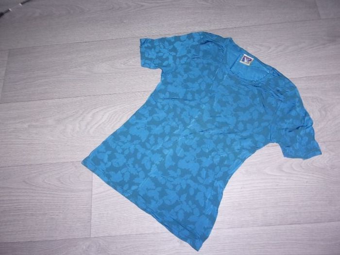 Tee shirt C&A YESSICA bleu et gris taille S TBE