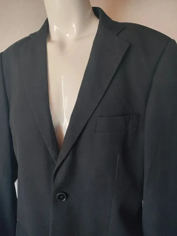 Costume noir homme - photo numéro 4