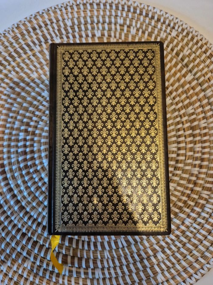 Livre collection crimes célèbres volume 3 de dumas