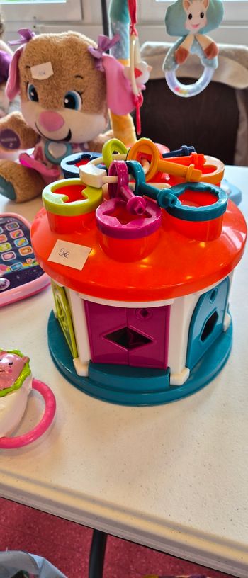 Jouet maison à forme