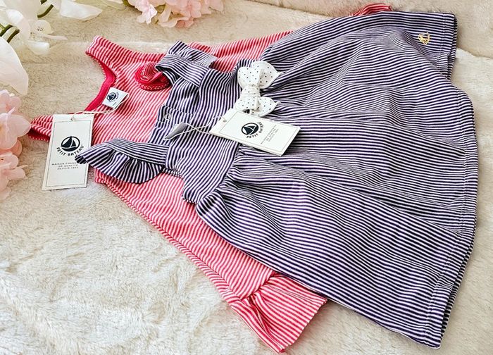 2 Robes 100% coton Petit Bateau Taille 6 mois