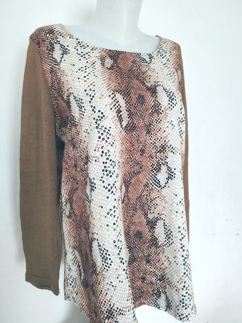 pull leger Imprimé Serpent en maille Et satin taille 46 / 48