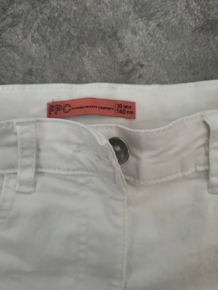 Lot 3 shorts fille 10 ans très bon état - photo numéro 2