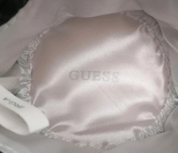 Pochette Guess 11x 11 cm avec lacet de serrage - photo numéro 2