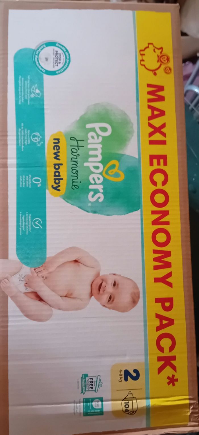 104 Pampers harmonie taille 2