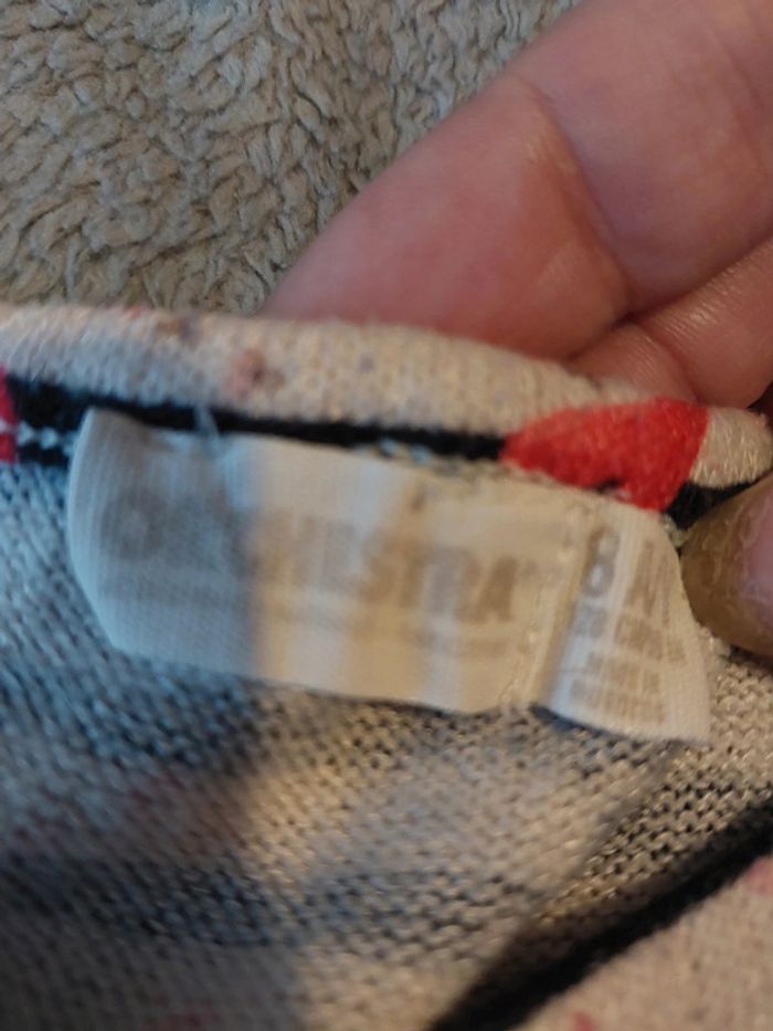 Pull fin blanc à rayures noires avec des motifs de couleur taille 8 ans - photo numéro 2