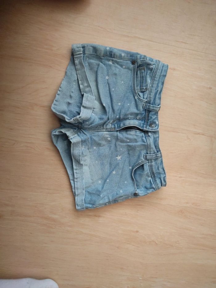 Short jeans Kiabi étoile 10 ans