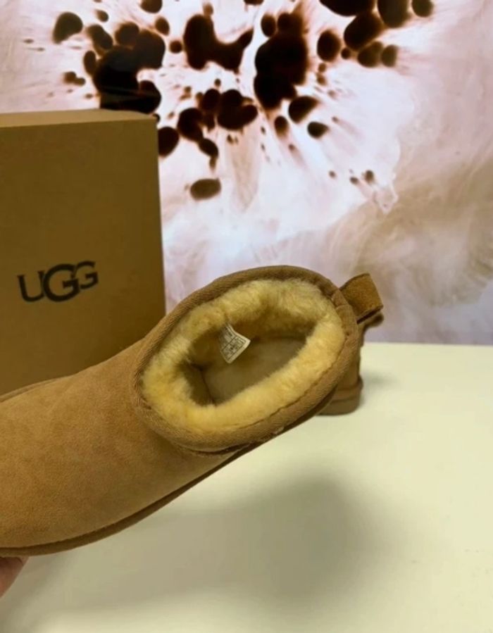 Bottes de neige UGG Mini, pointure 39 - photo numéro 6