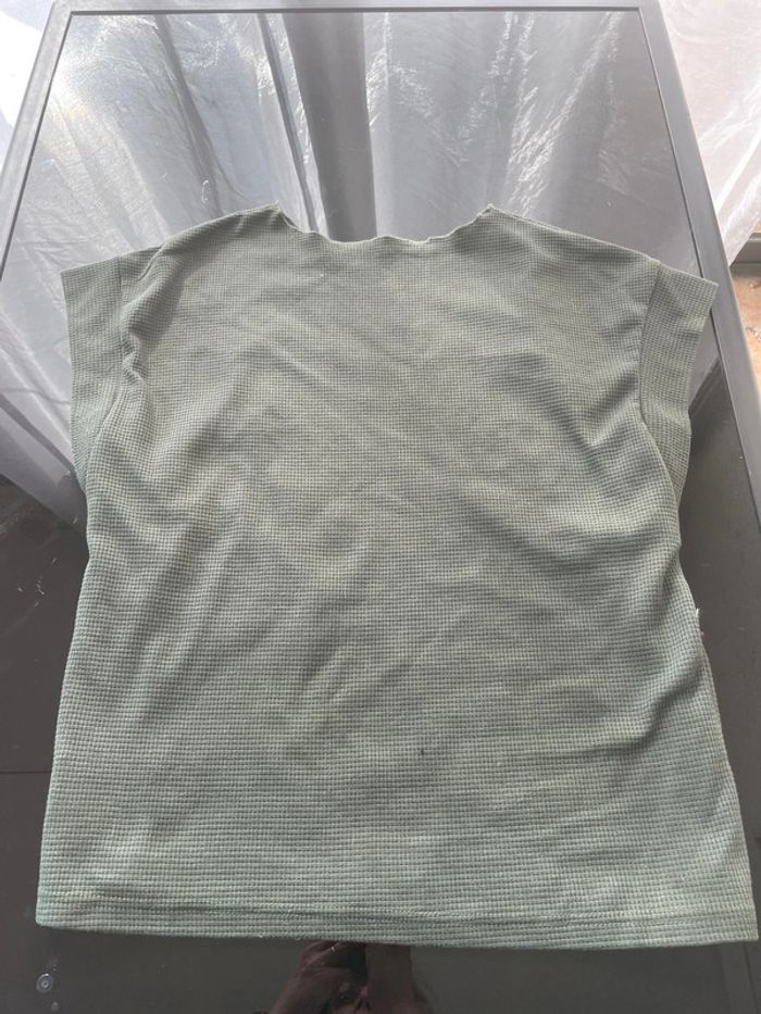 T-shirt kaki en taille M - photo numéro 5
