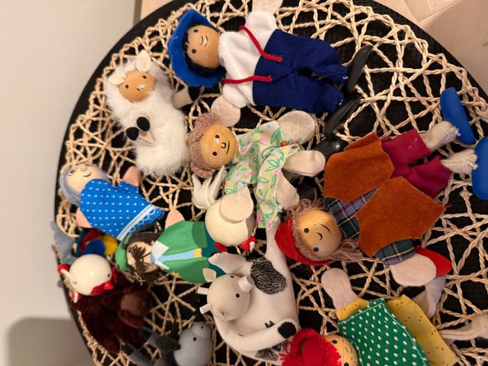 marionnettes à doigts bois tissu - photo numéro 4