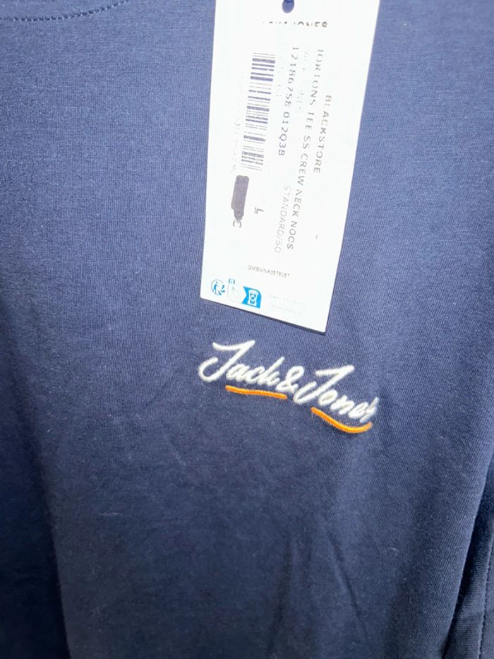 T’shirt neuf - photo numéro 2