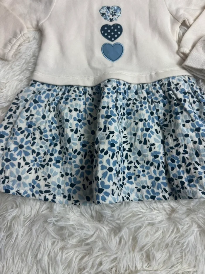 Robe et paire de collant boutique plus taille 12 mois - photo numéro 3