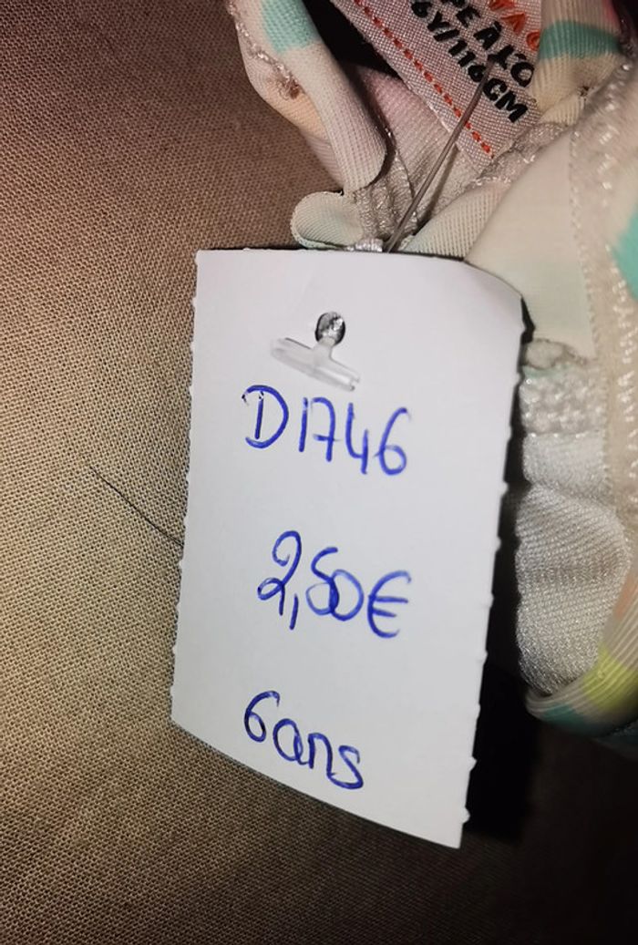 D1746 - maillot de bain 2 pièces en 6 ans - photo numéro 3