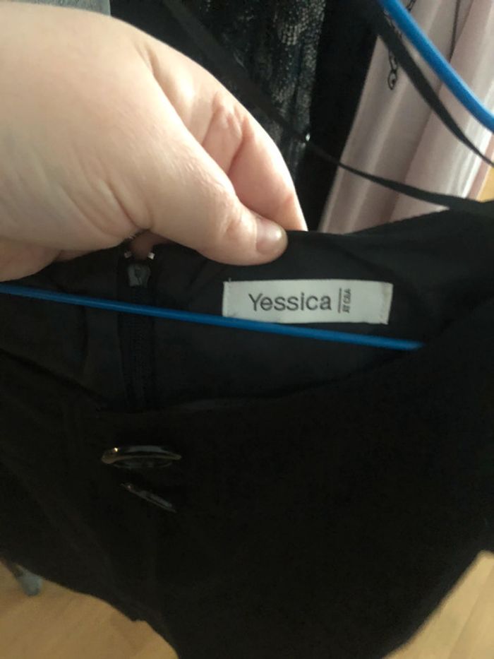 Robe noire marque Yessica - photo numéro 3