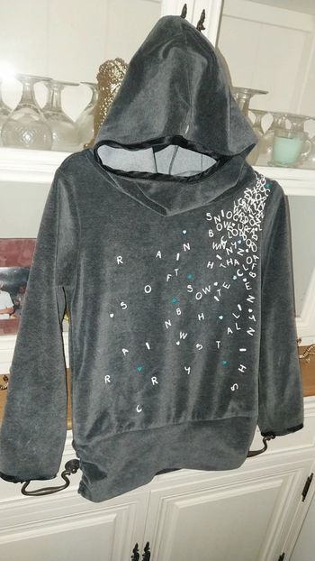 Sweat à Capuche en velours excellent état taille 6 ans by Tout Compte Fait