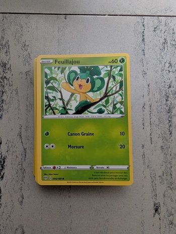 LOT DE 50 CARTES POKÉMON