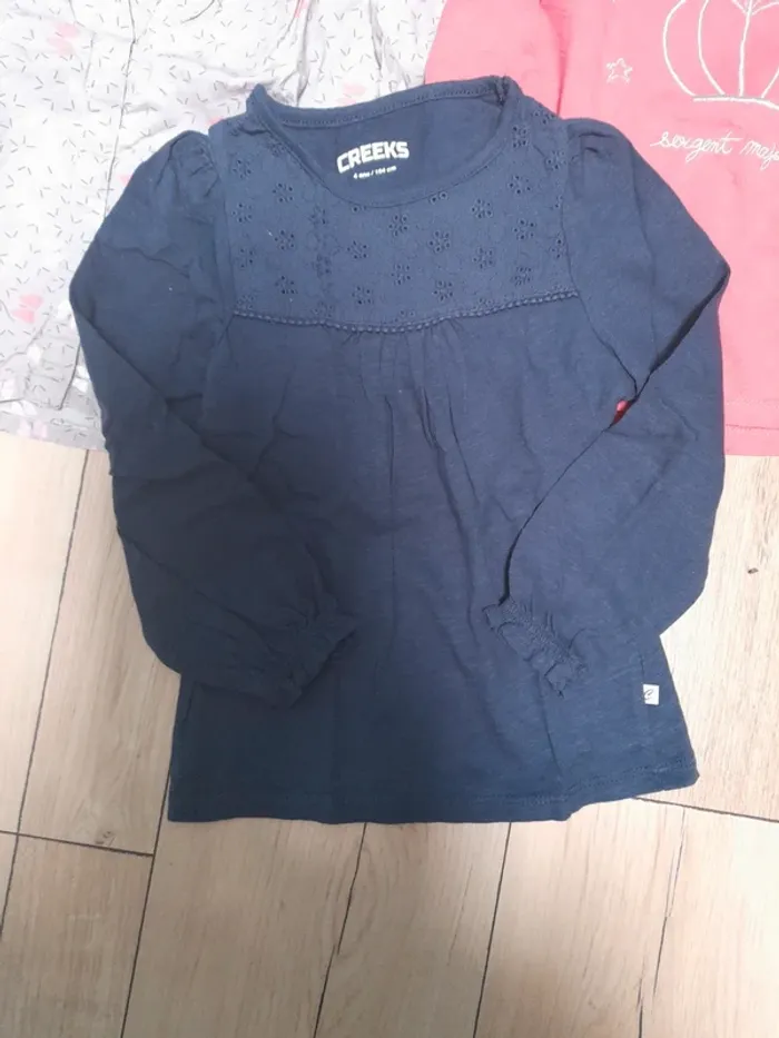 Lot de 3 hauts neufs 4 ans - photo numéro 2