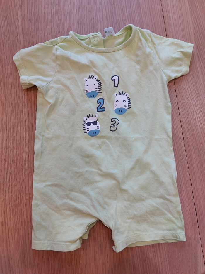 Lot 3 combishorts 18m - photo numéro 2