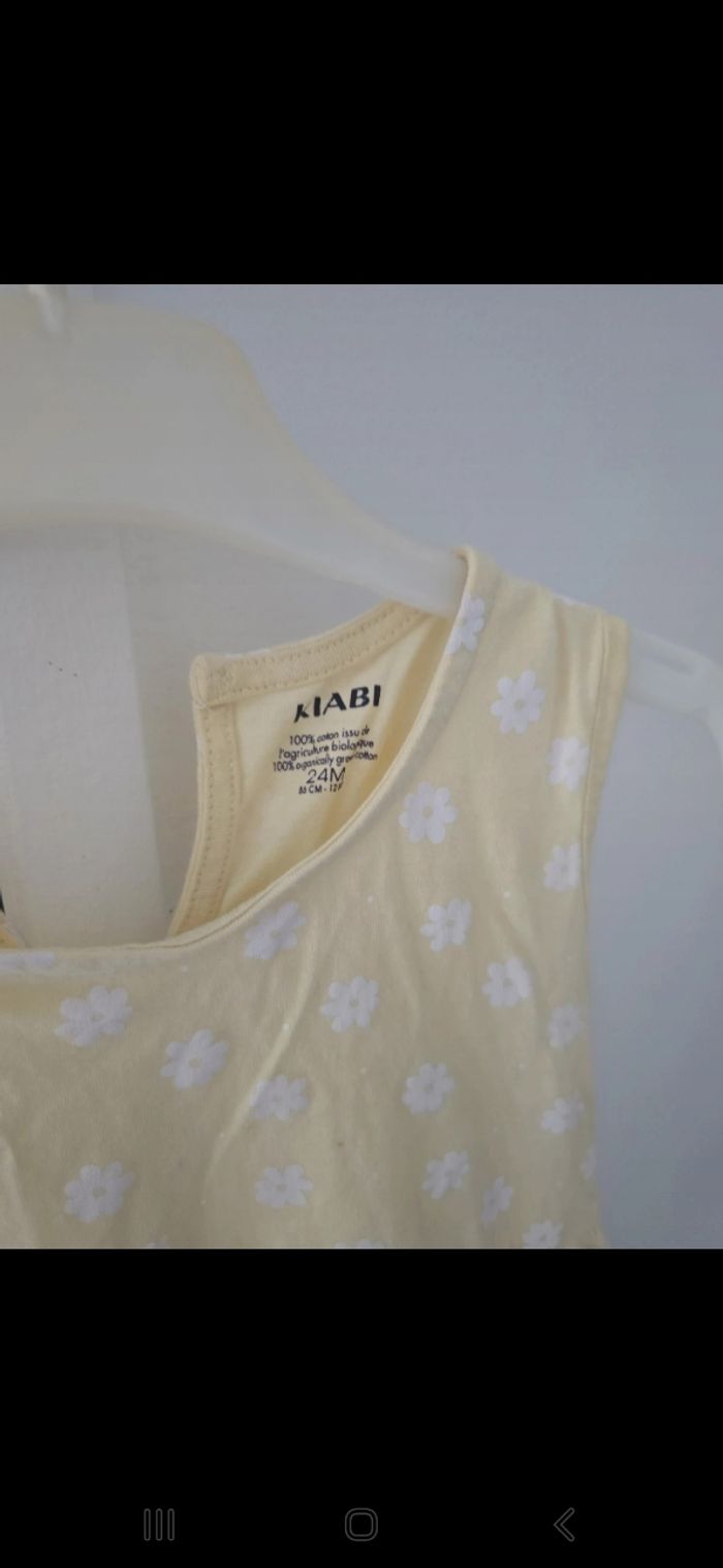 Robe jaune - photo numéro 2