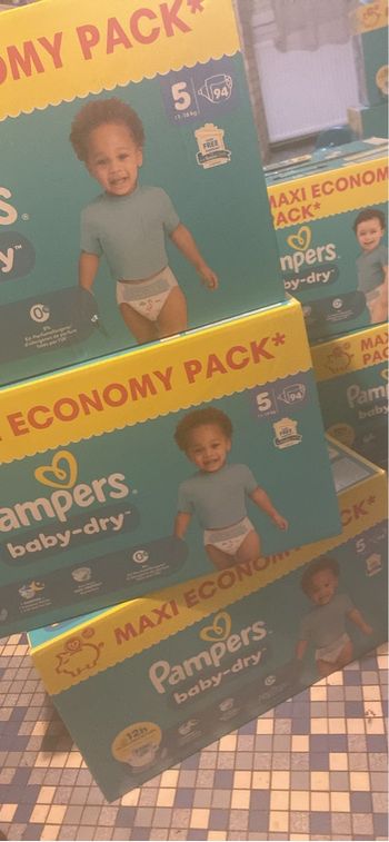  couche Pampers taille 6