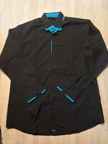 Chemise noir et turquoise 43/44 Adriano jacometti manches longues très bon état