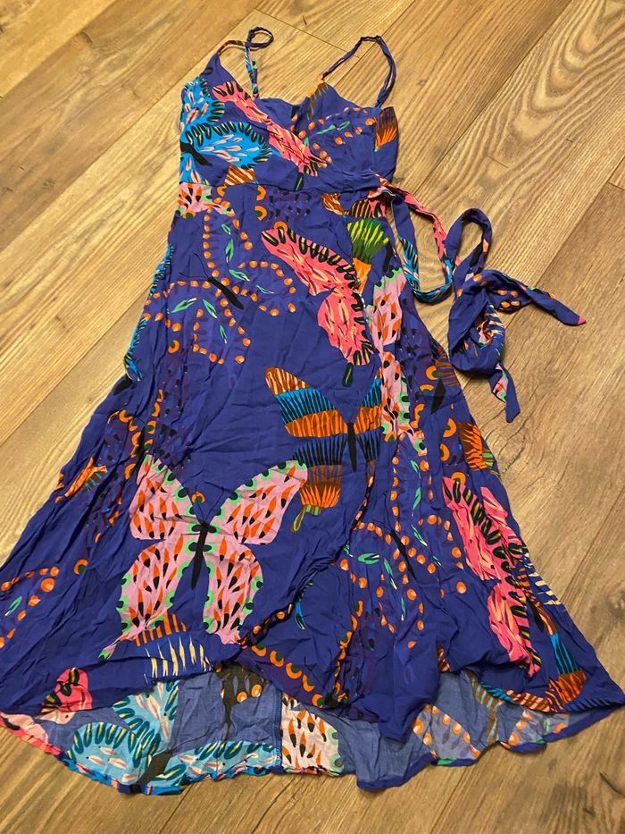 Robe été mauve à motifs papillons Desigual Txs