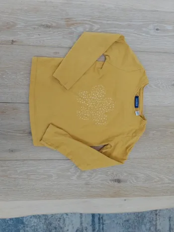 Tee shirt moutarde Okaïdi