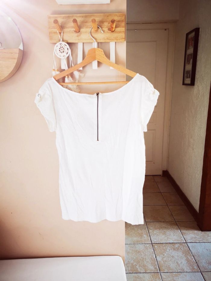 Tee shirt top avec fermeture au dos - photo numéro 2