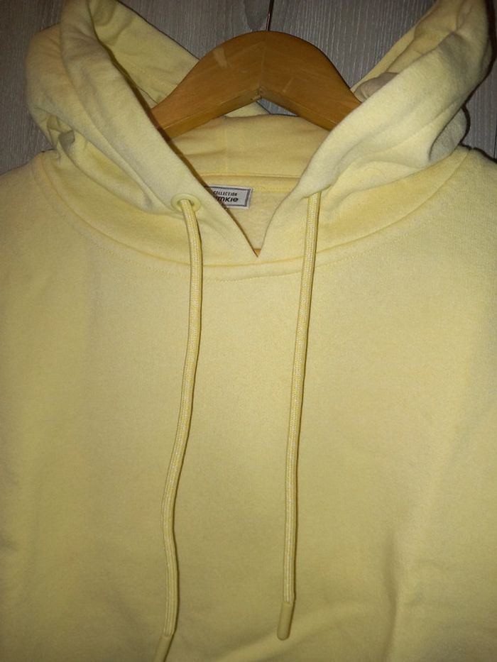 Sweat jaune - photo numéro 2