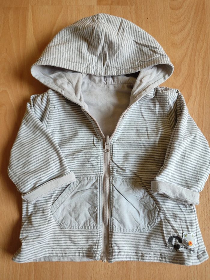 Lot ensemble pantalon + sweat zippé à capuche en 6M - photo numéro 6