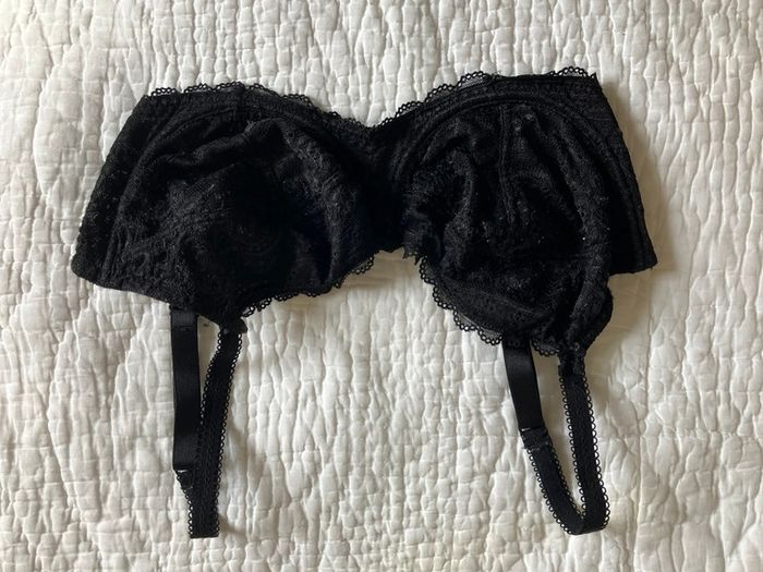 Soutien gorge dentelle noir 95E - photo numéro 2