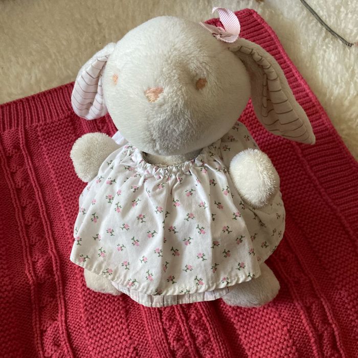 Doudou musical lapin Jacadi