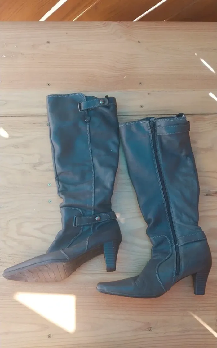 Bottes taille 39 - photo numéro 2