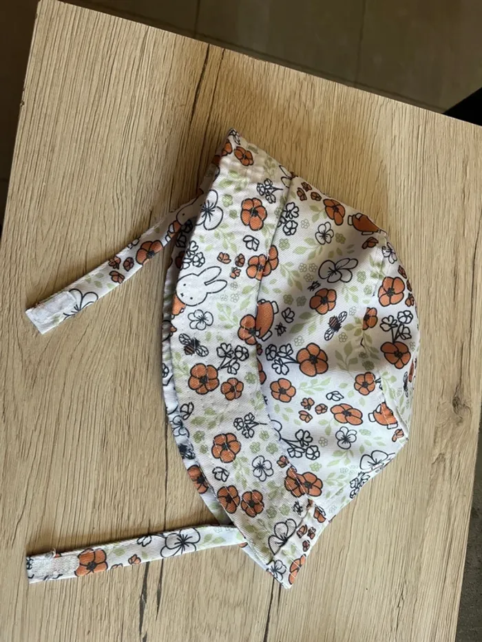 Chapeau/bob 9-12 mois 48 cm