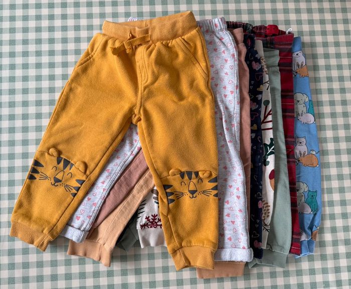 Lot de 14 sweats et 9 pantalons enfant taille 86/92cm - photo numéro 9