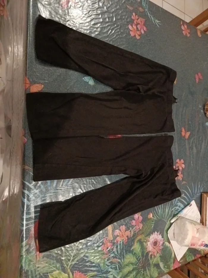 Lot deux pantacourts Kiabi 10 ans