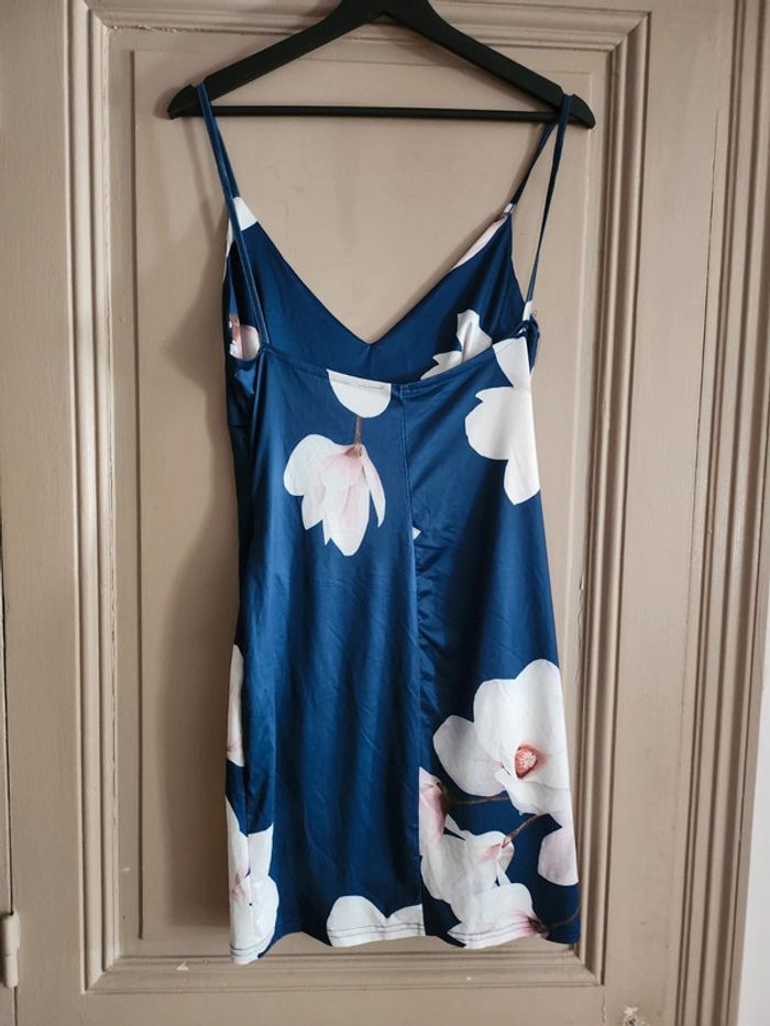 Robe M - photo numéro 2