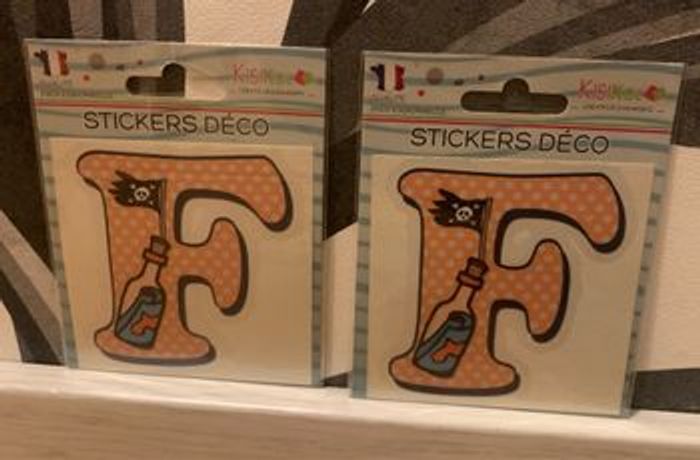 Stickers lettre F