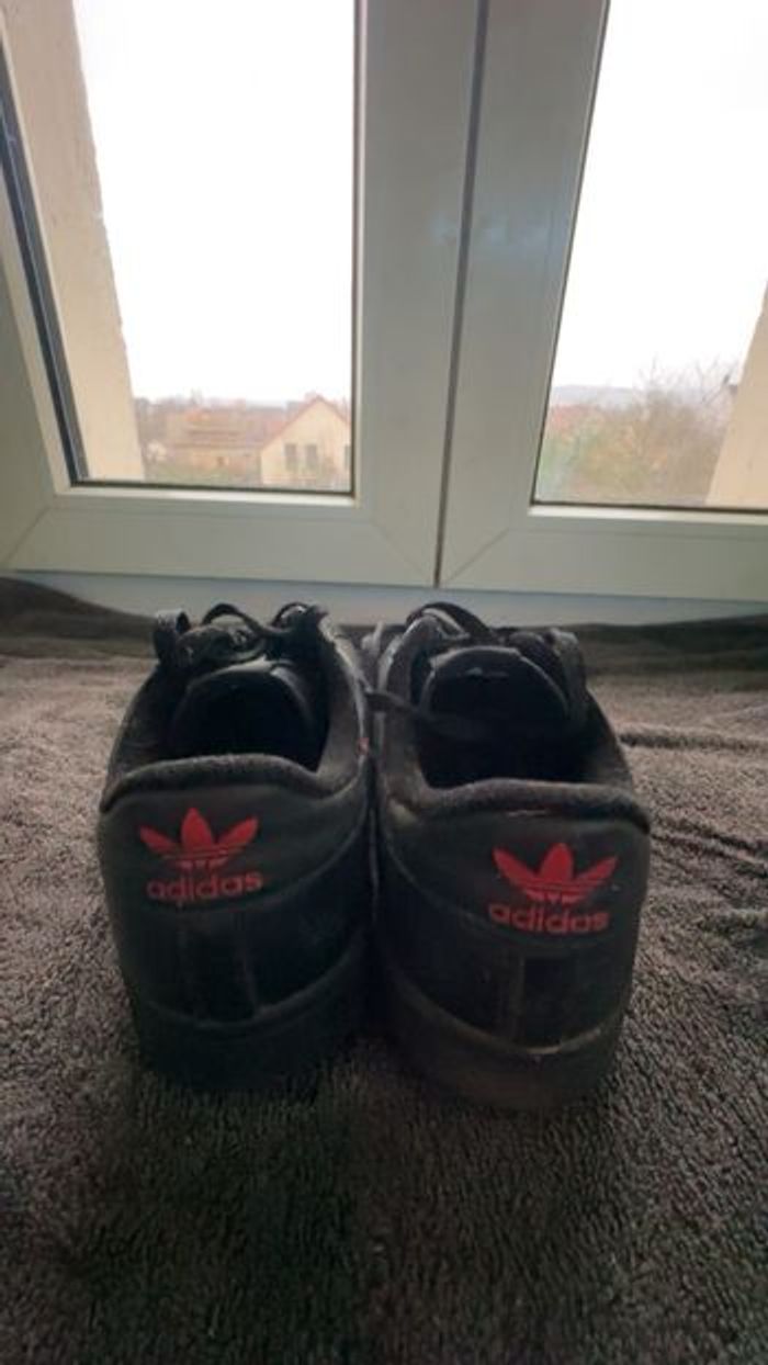 Adidas continental 80