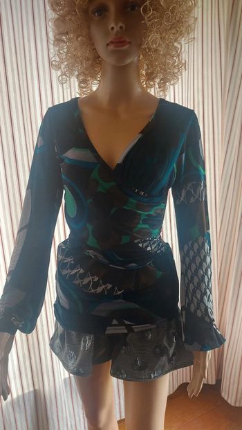 Blouse femme La fée Maraboutée taille 2 (38)