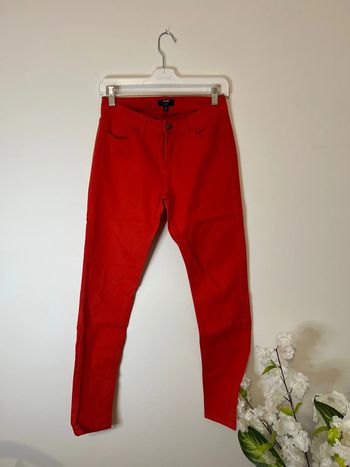 Pantalon en jean rouge