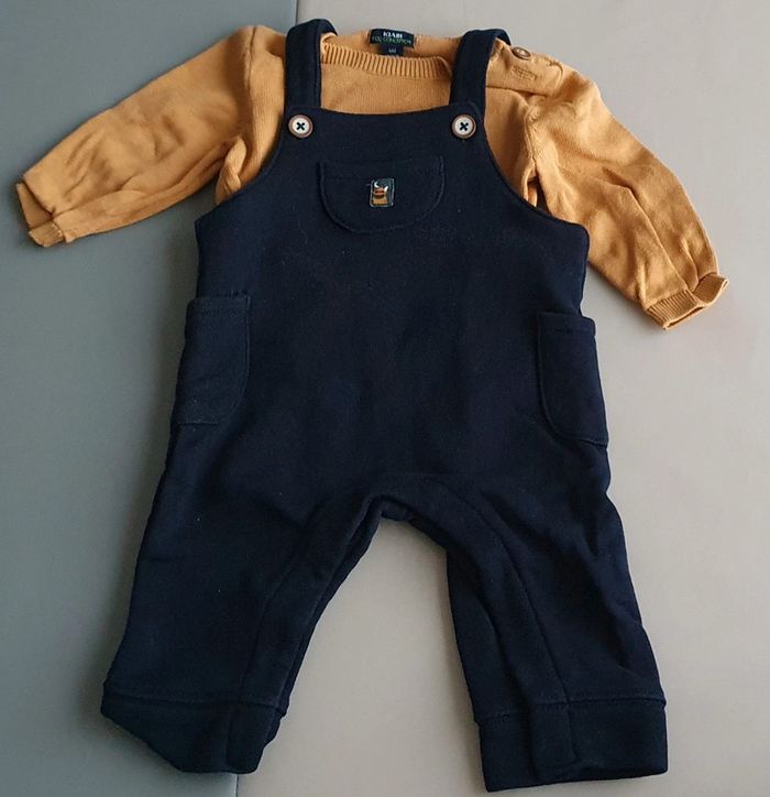 Joli enemble salopette et pull 6 mois - photo numéro 2