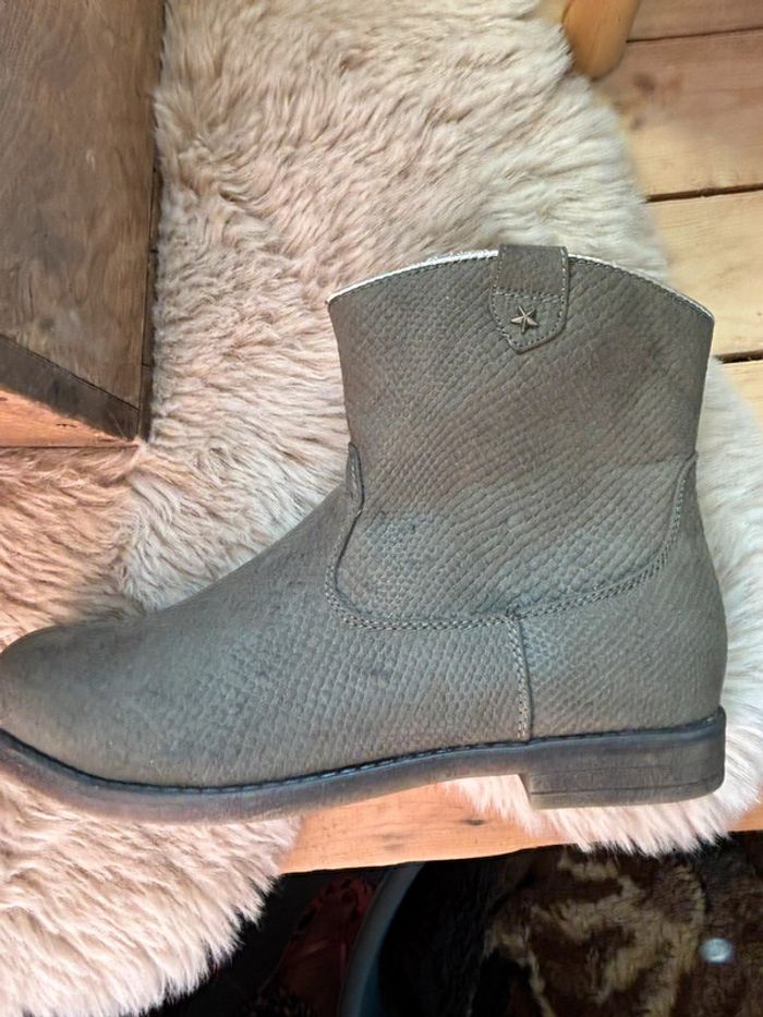 Bottines kaki neuve en taille 37 - photo numéro 4